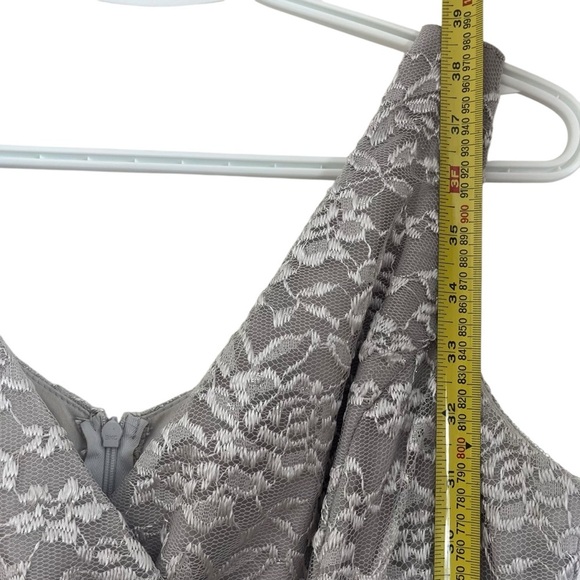 Silver Lace Chiffon Dress S Glam Formal Gown w/ Brooch Mother of the Bride Prom - Picture 8 of 16